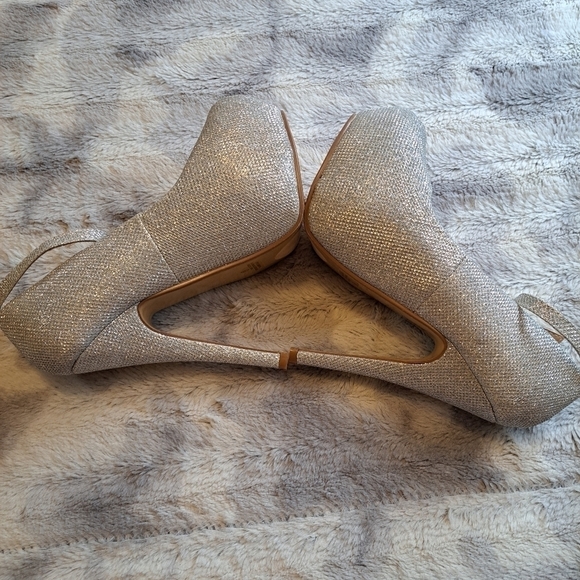 Delicacy Sunset Irredescent Platform Shoes Size 5 1/2 - Picture 7 of 10